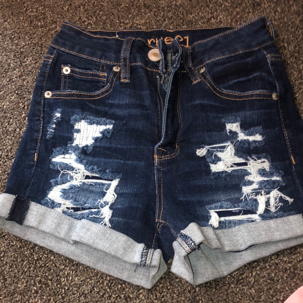 High-rise RUE21 dark blue Jean shorts